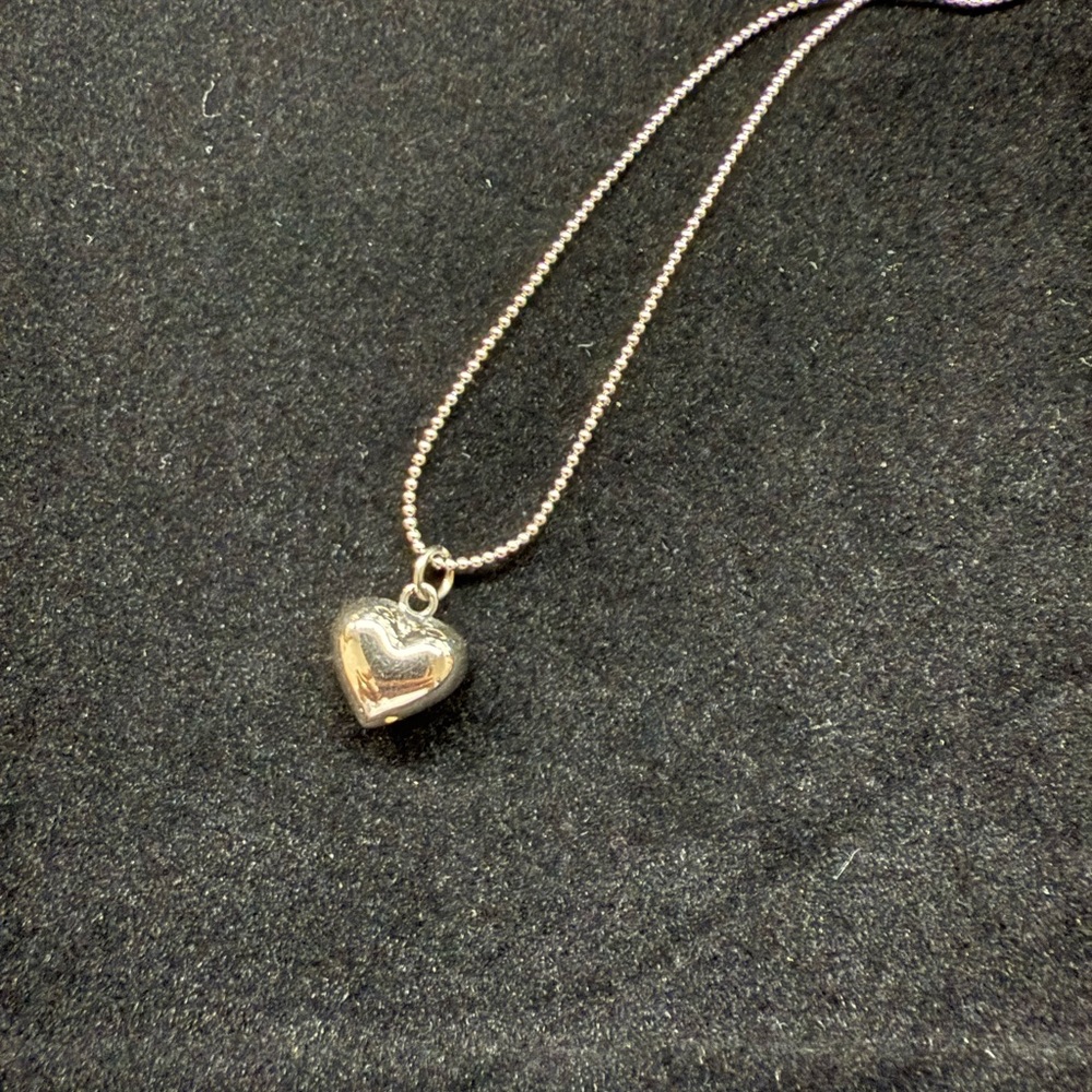 Elegant Silver Heart Pendant Necklace